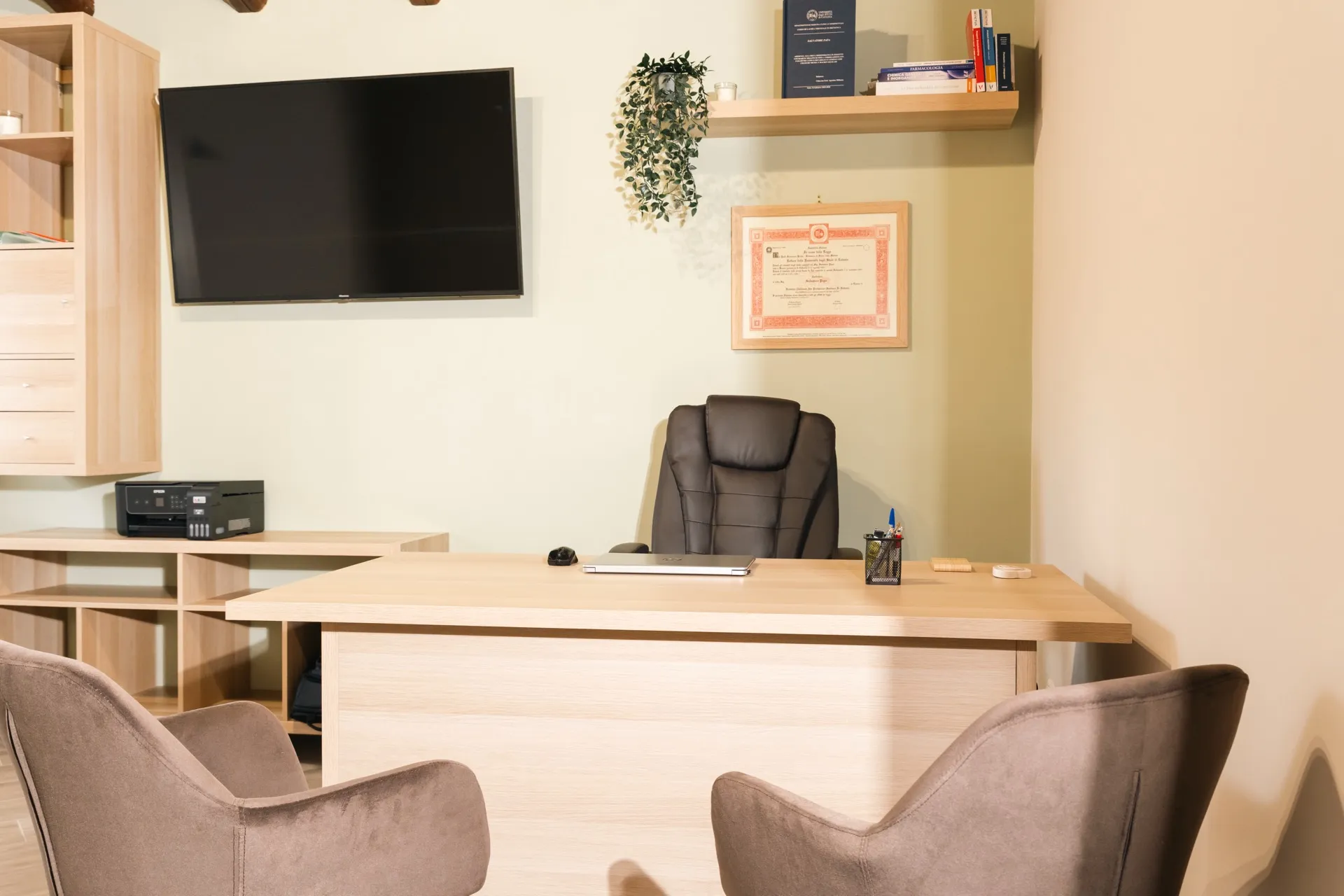 Scrivania per consulenze